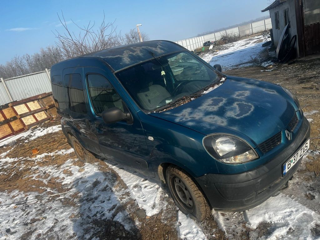 Dezmembrez Renault Kangoo 2006 1.2 benzina