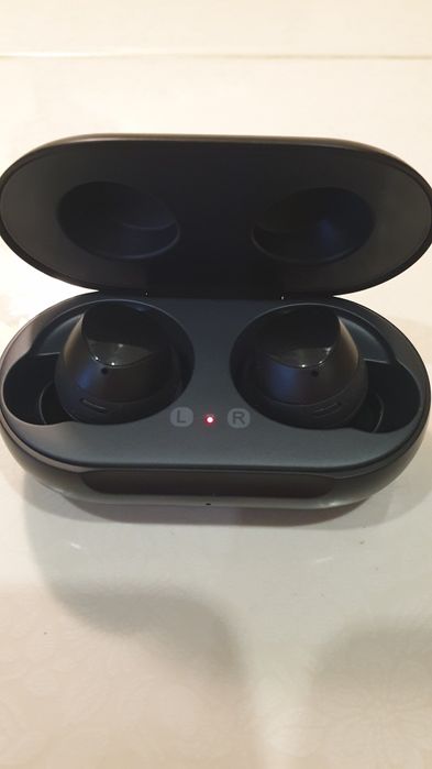 Наушники SAMSUNG Buds
