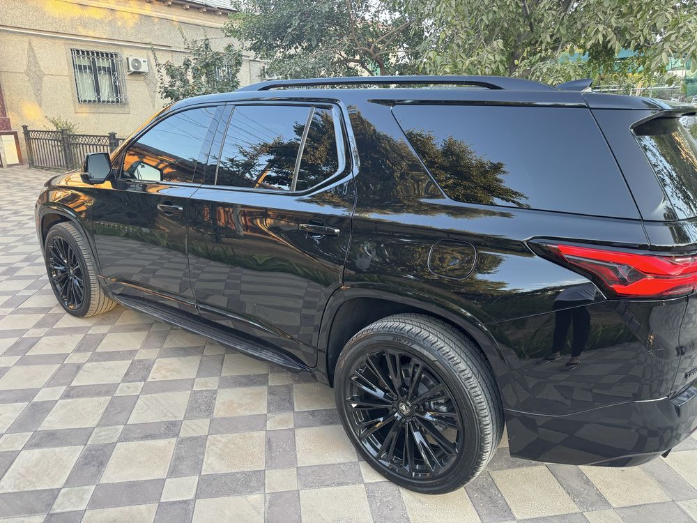 Chevrolet Travers