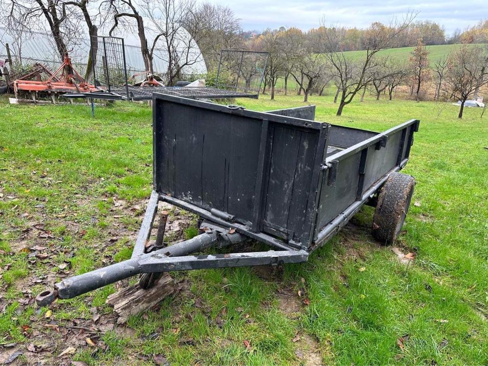 Trailer Fan și remorca tractor