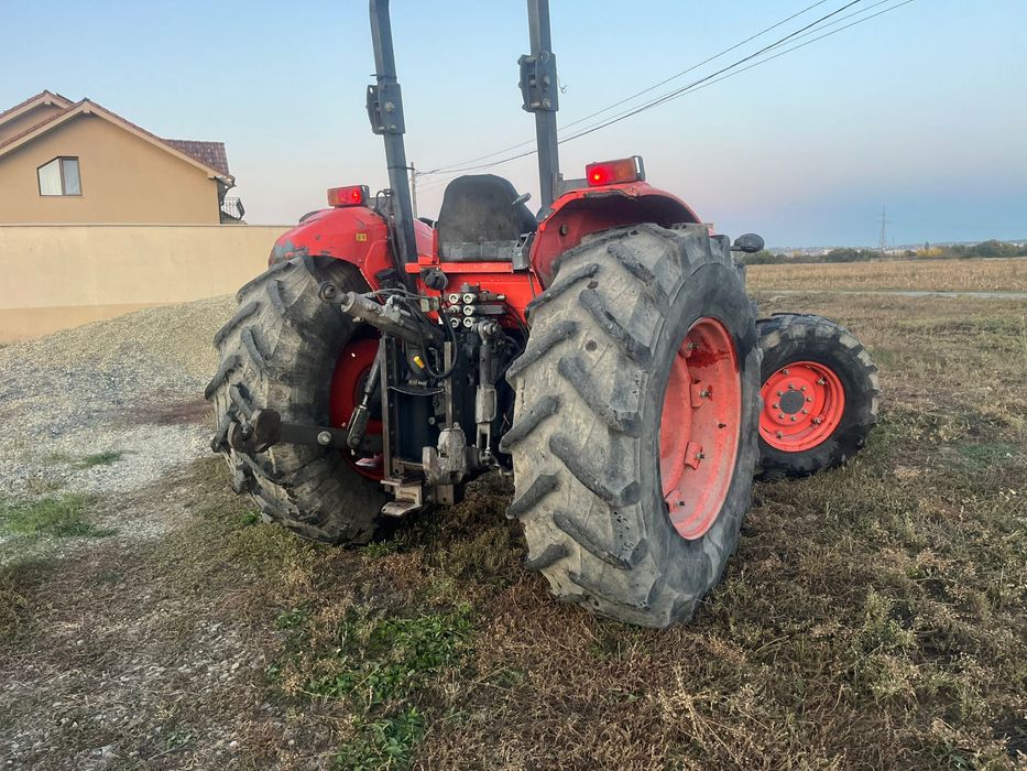 Tractor 4x4 ,70 Cp