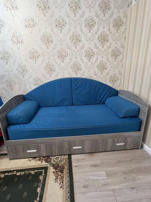 Продам кровати 2 шт с матрасами