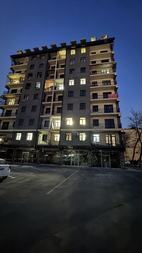 Karobka xolatidagi kadastrlari chqan 2 xonali fayzli xonadon sotiladi.