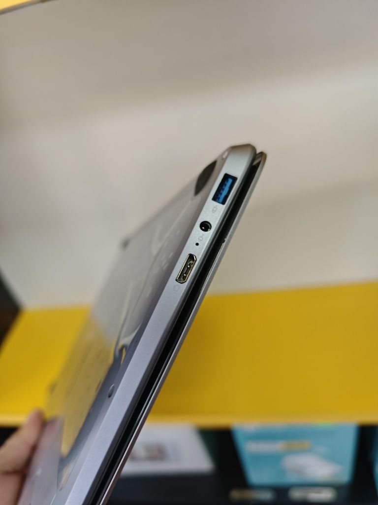 Laptop Teclast F7s
