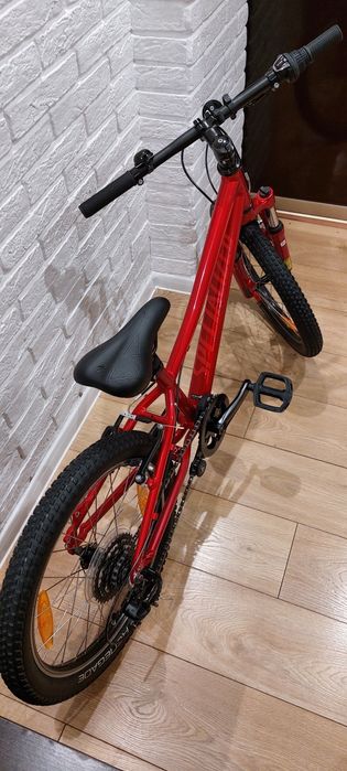 Продам Specialized Hotrock 20