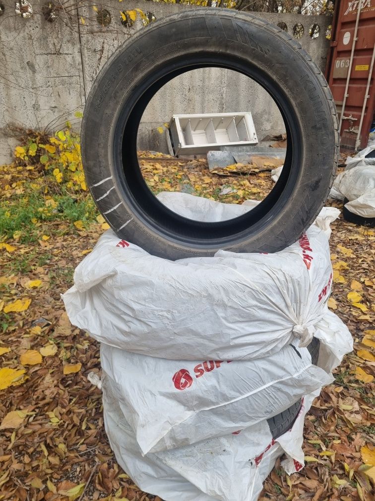 Продам шины в отличном состоянии