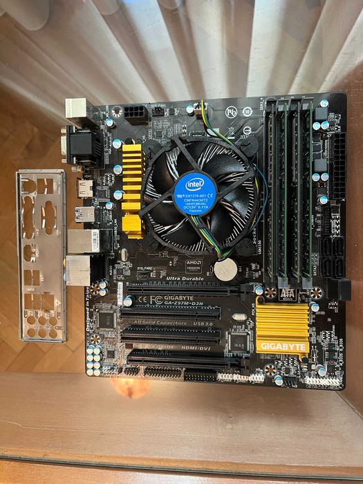 Kit gaming Intel i5 4690 + Gigabyte Z97-HD3 + 16GB RAM Corsair