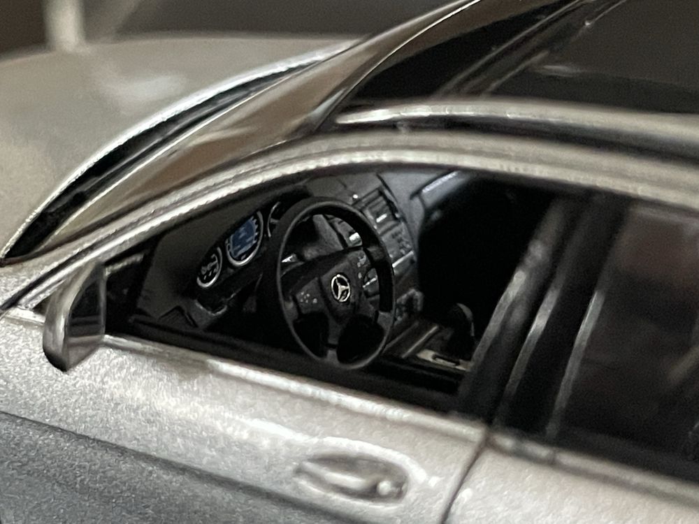 1:43 Mercedes C-class T-Modell S204 W204 - Schuco -  метален модел