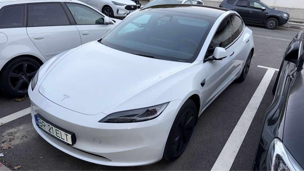 Vand Tesla model 3 2024