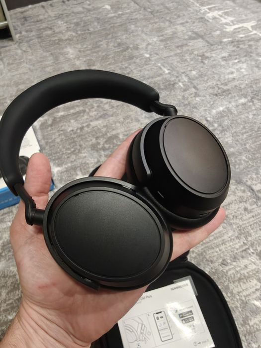 Слушалки Sennheiser ACCENTUM Plus Wireless Безжични