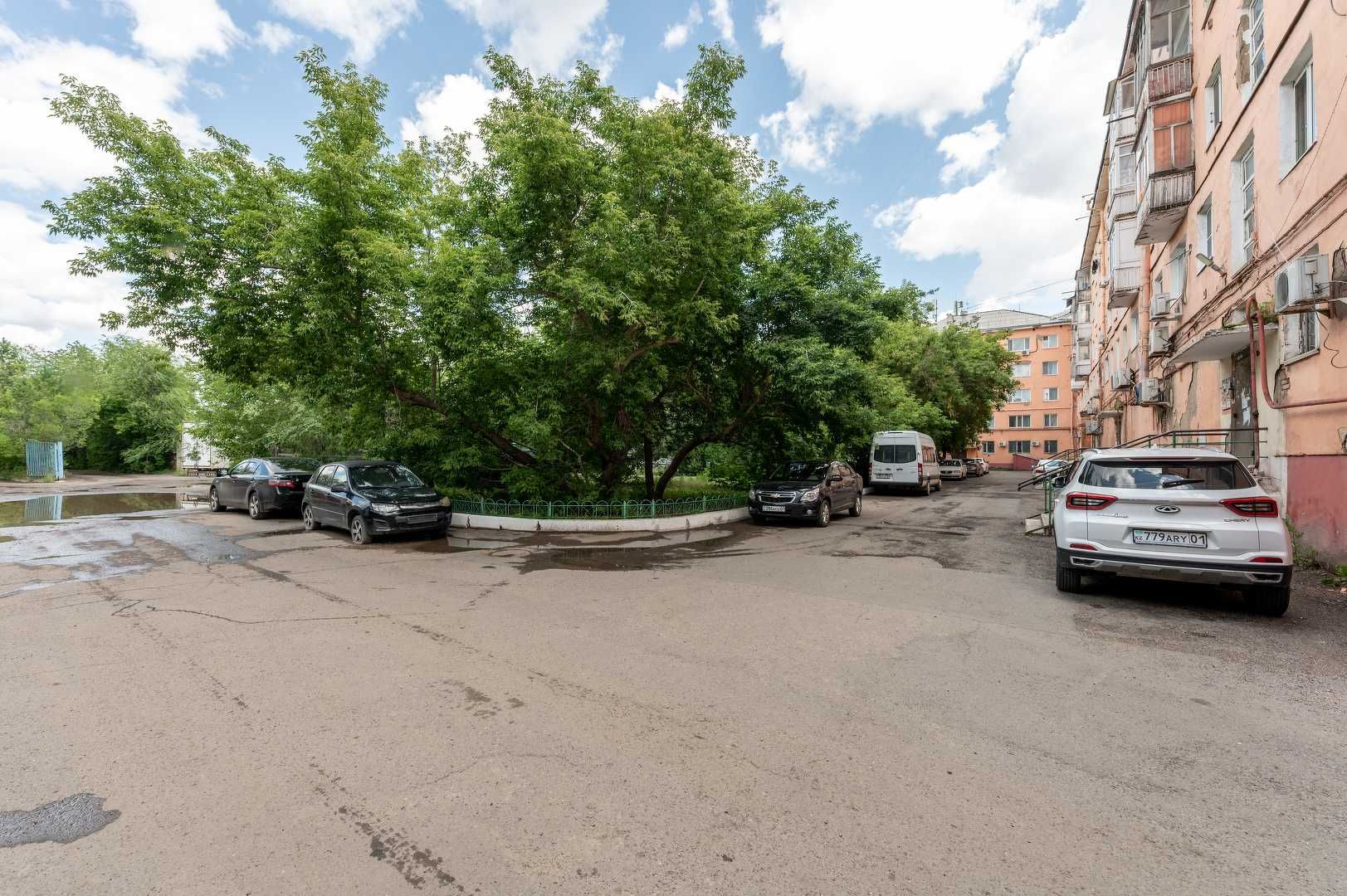 Продается двушка-студия в Старом городе