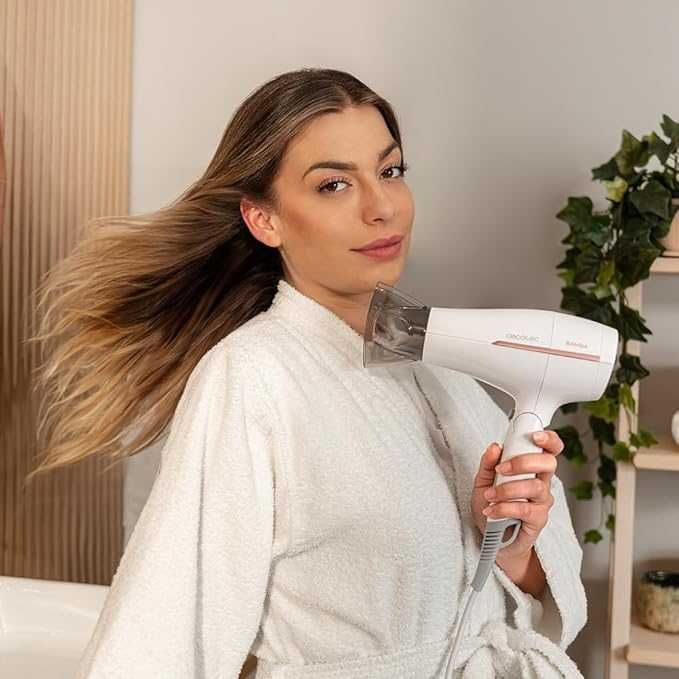 Сешоар за коса Cecotec IoniCare Power&Go 2000W сгъваем пълен комплект