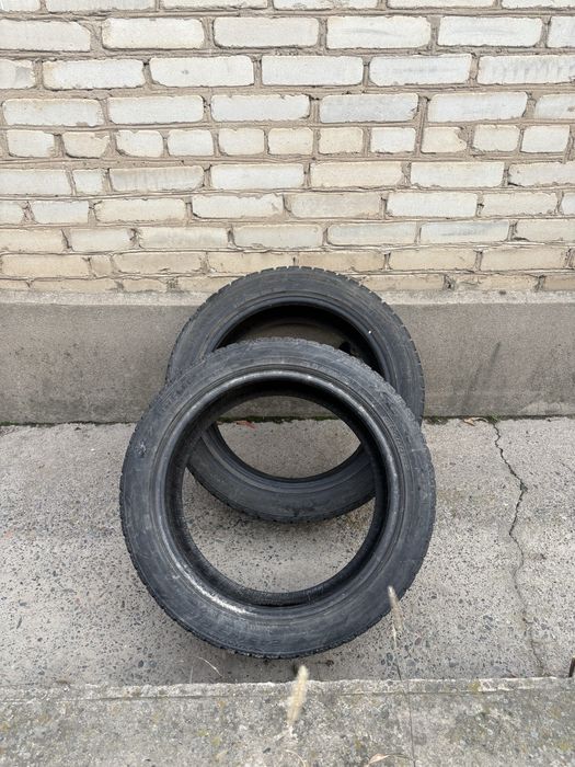 245/45/18 зимняя резина (шины)