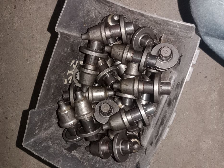 Продам резцы на фрезу