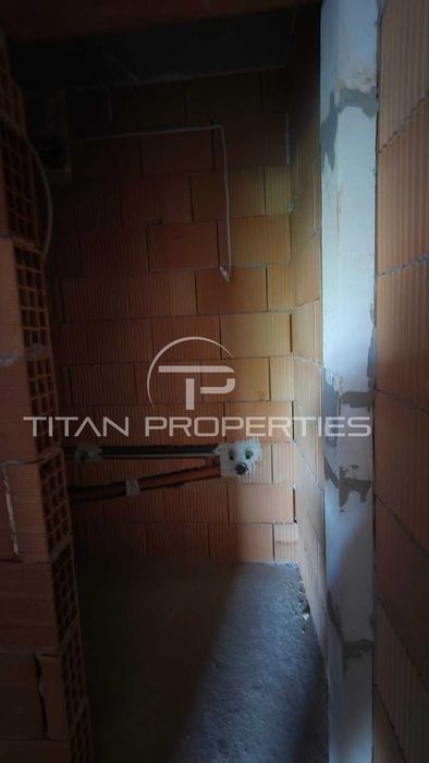 Продава се Тристаен апартамент в Пловдив, Кючук Париж - 106 кв.м за 1564 €/кв.м - Снимка #4