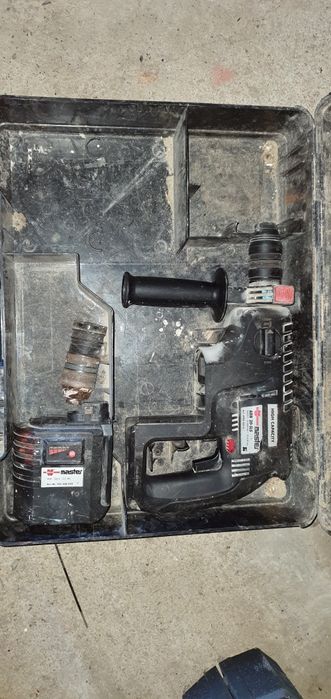 Bormasina wurth cu acumulator