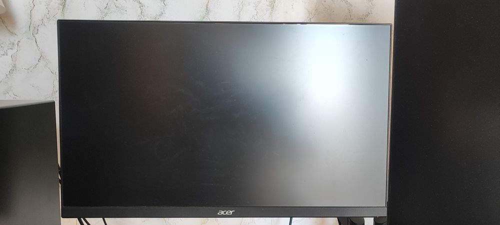Продавам монитори Acer 24"