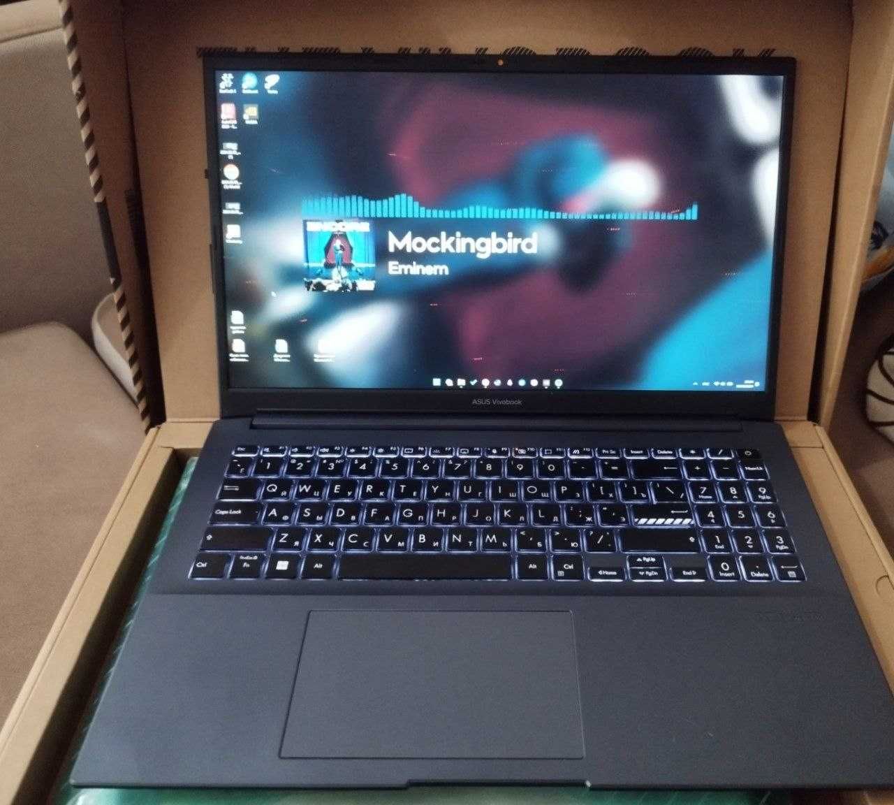 Asus vivobook 15