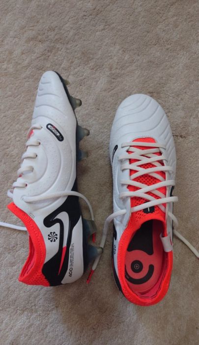 ghete de fotbal nike tiempo acc