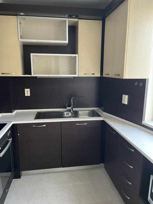 Дава се под наем Тристаен апартамент в София, Витоша - 114 кв.м за 847.62 € - Снимка #3