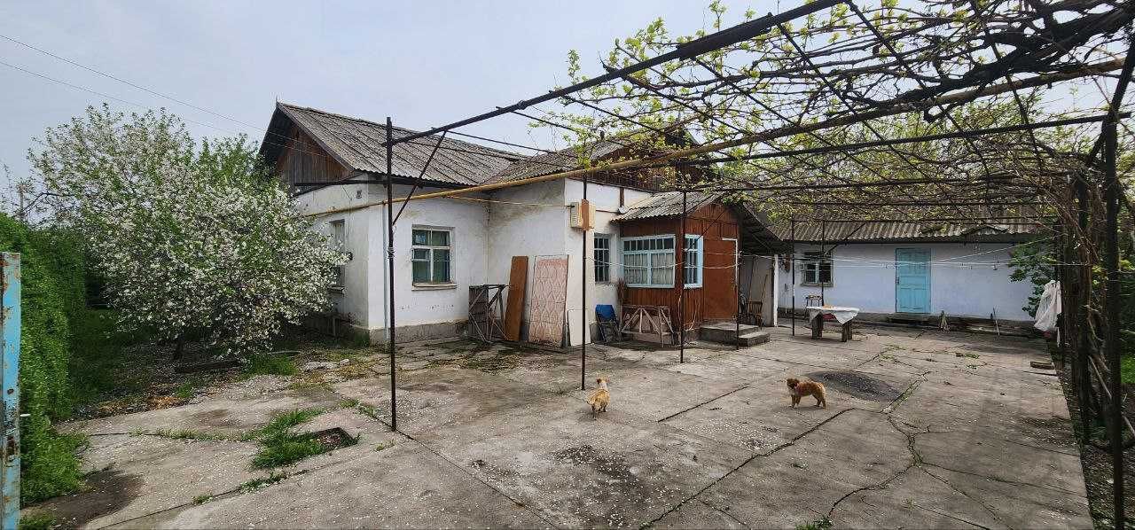 ПРОДАЕТСЯ Участок 13.2сот, Дом 88м.кв,
Новый Ташкентский р-н,Гулистан.