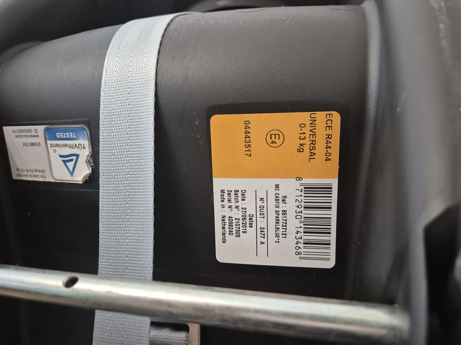 столче за кола Maxi-Cosi CabrioFix