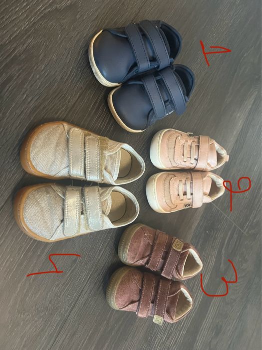 Боси обувки номера 20,21,23