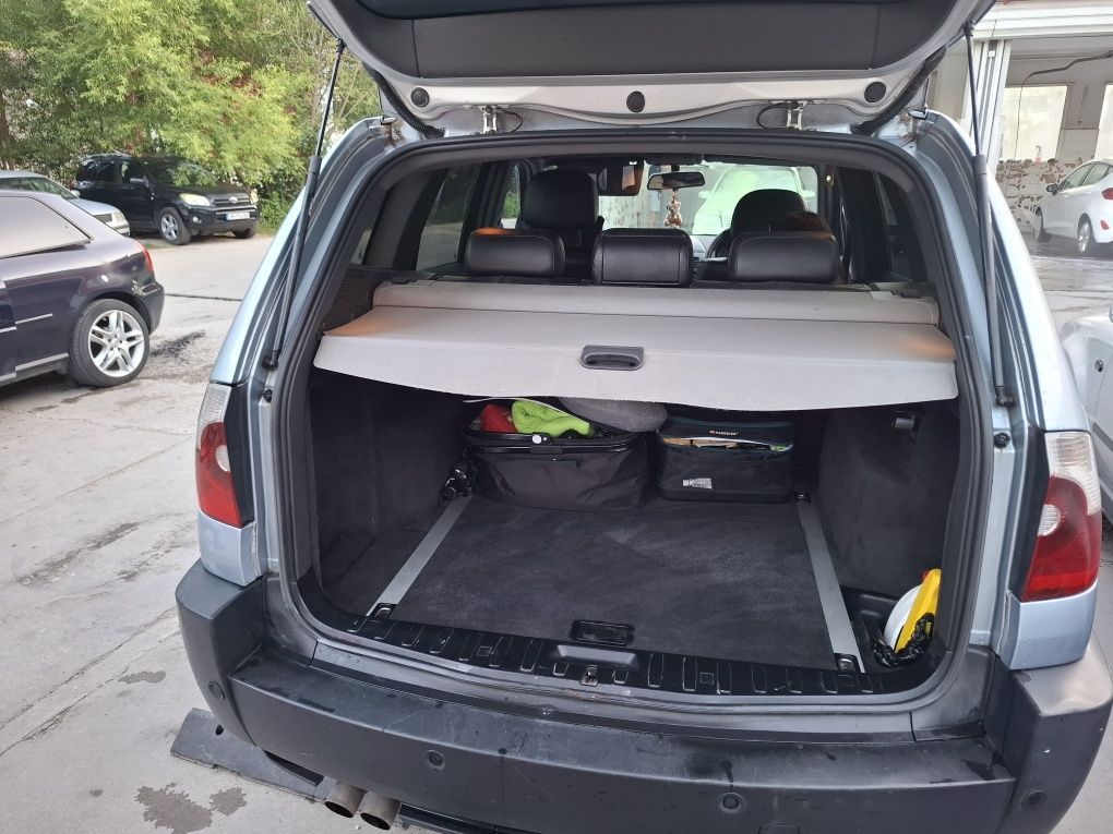 BMW X3 3.0 231HP