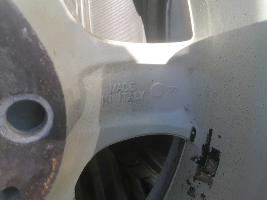 4 бр. оригинални алуминиеви джанти за BMW 15 цола с летни гуми.