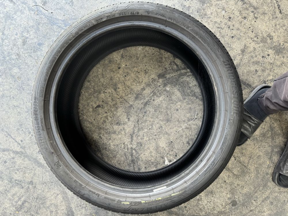 245/40/21 Bridgestone RSC