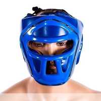 Шлем для единоборств (рукопашного боя) с пластиковой маской