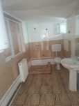 Casa zonă bună, libera, pret de apartament.