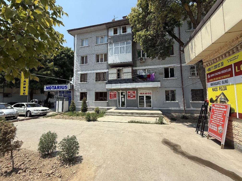 Магазин ёки под офис учун зор жой сотилади.