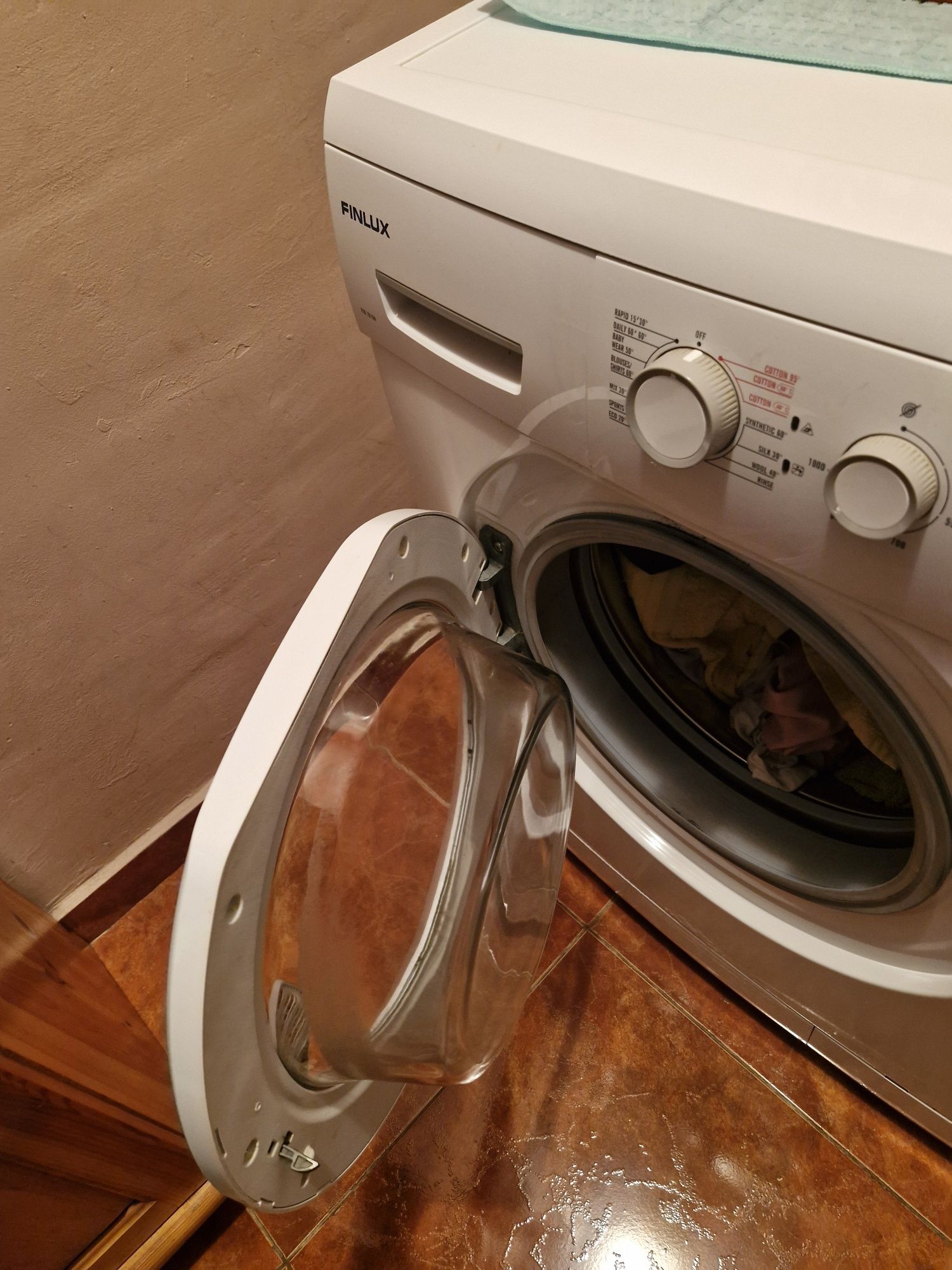 Продавам Пералня Finlux