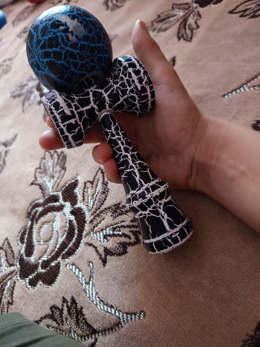 Kendama cu tama albastra