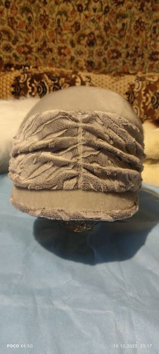 Продам шапку женскую демесезонную