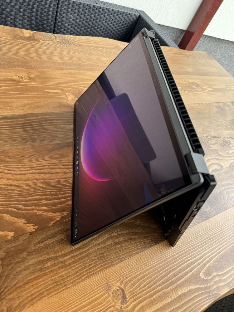 Laptop Asus Rog Flow X16 2 in 1 Touch QHD+ 165hz, 32GB, Ryzen 9 6900H