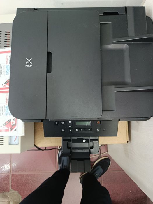Printer sotiladi canon gm 4040