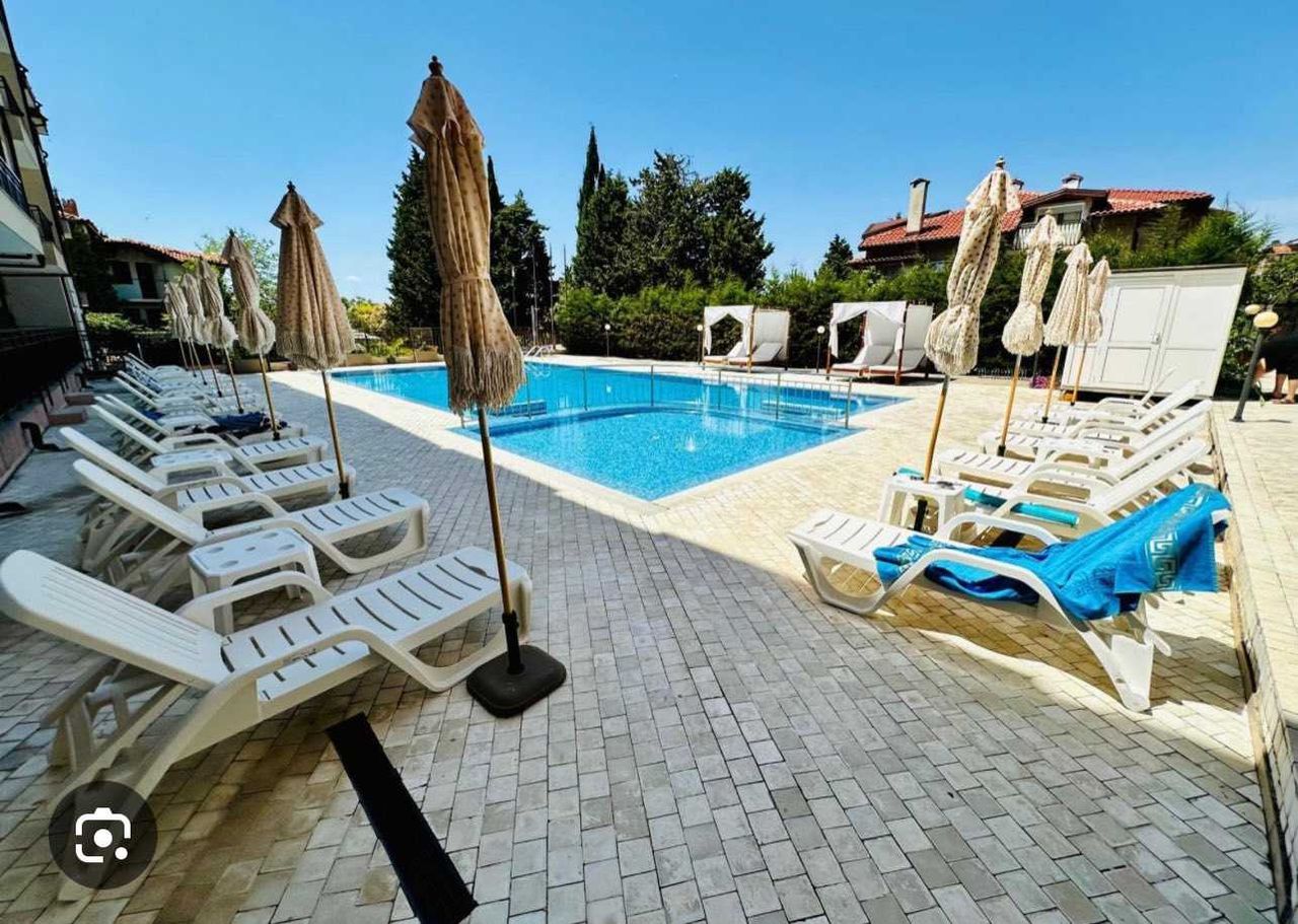 Продава се Двустаен апартамент в Свети Влас - 70 кв.м за 1058 €/кв.м - Снимка #16