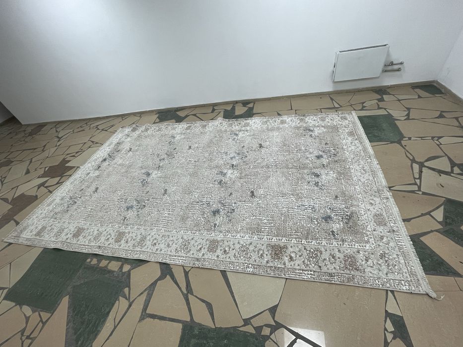 Продам ковер в хорешем состояние