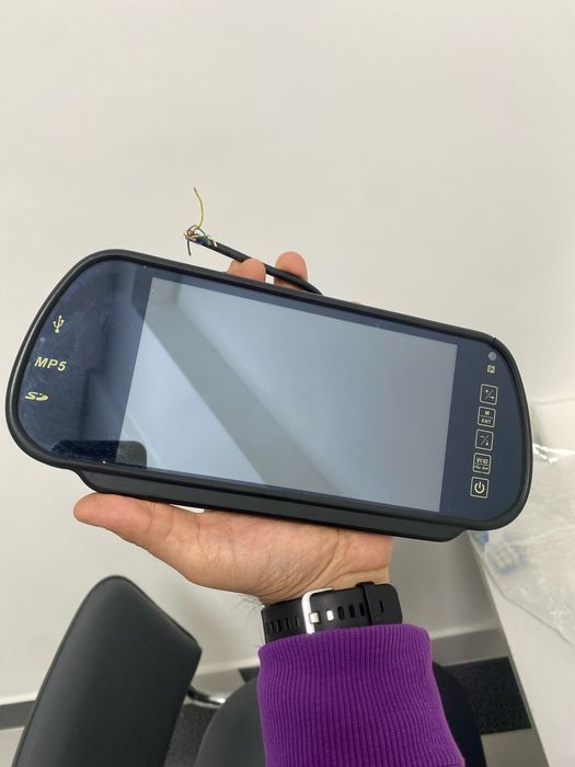 Монитор сотилади холати идеал пулти бор.