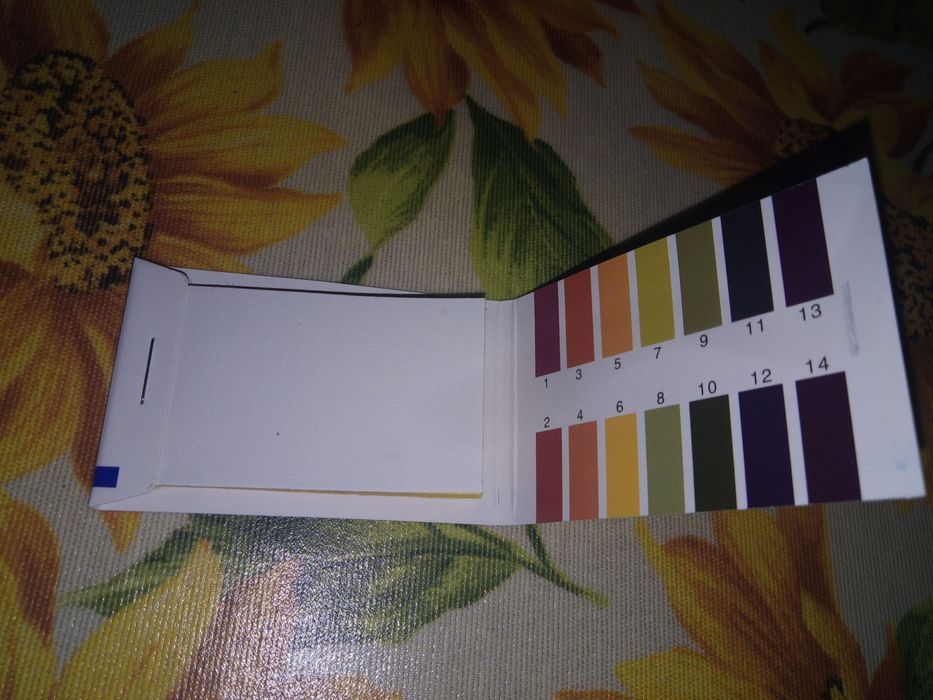 Аксесоари за аквариум (термометър, лакмусова хартия, камъче за въздух)