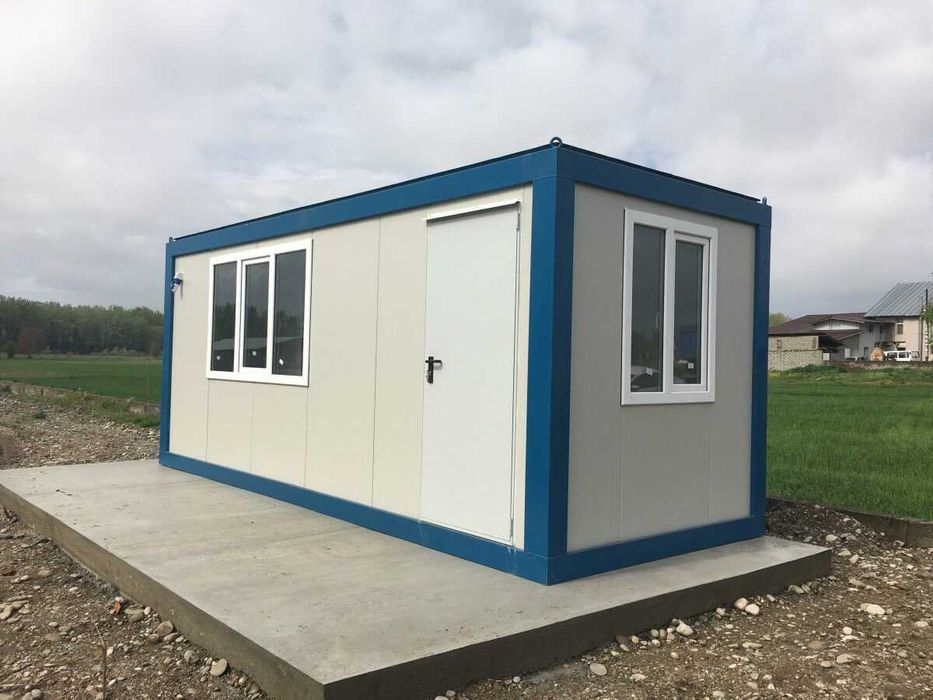 Casa modulara si garaje auto din structura metalica si panou sandwich