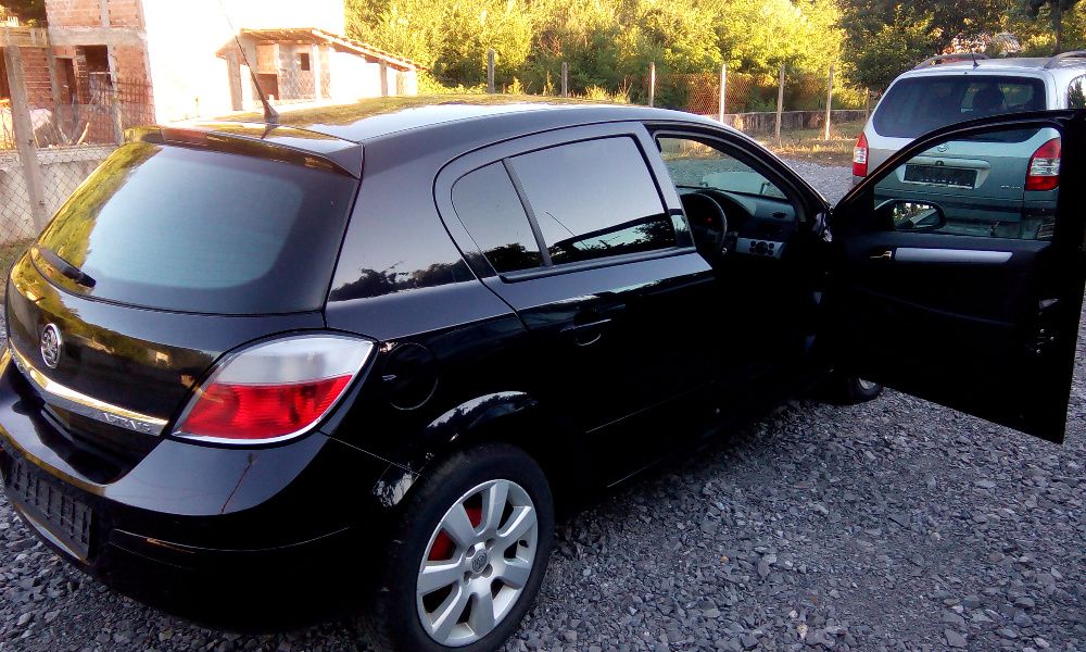 opel astra H -1.6 16v-105кс/2006/-на части