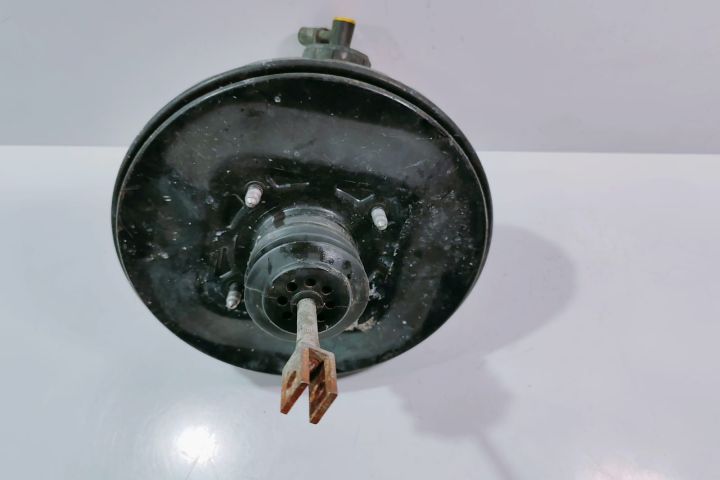 Tulumba Frana   cu pompa servofrana Dacia Logan prima generatie