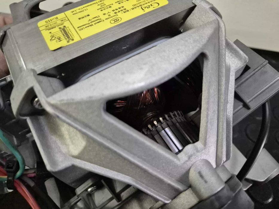 Motor 7 pini masina de spalat Arctic Beko GJ-2UA019D model / R20