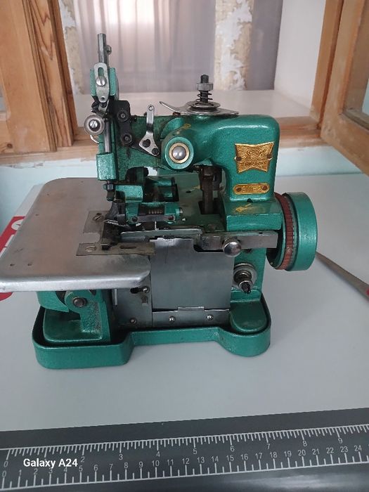 Overlok tikuvmoshinasi