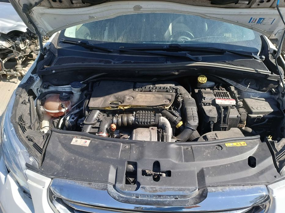 Пежо 2008 / Peugeot 2008 - 1,6 eHDI - на части