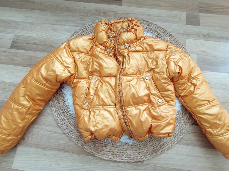 Златно жестоко яке