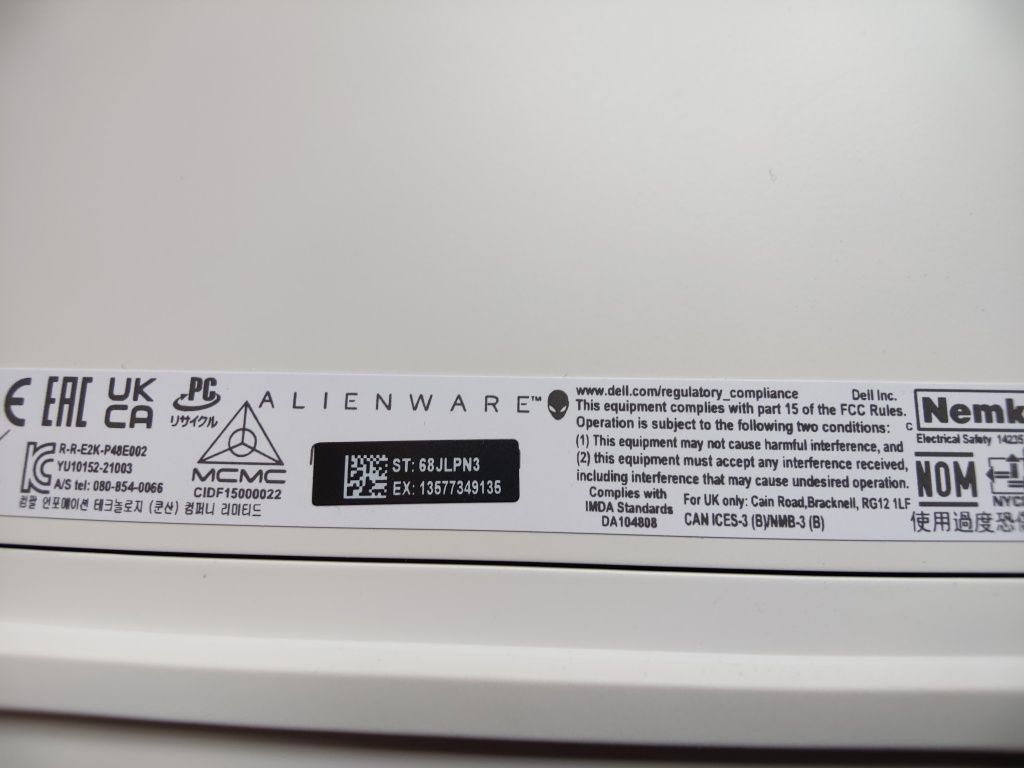 Alienware x17 r2